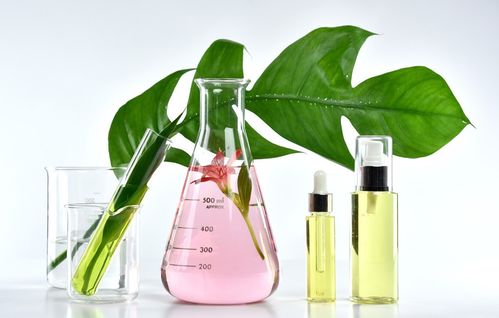 植物提取物護(hù)膚的迷霧與真相 破解研發(fā)中的常見(jiàn)誤解